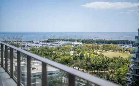 2655 S Bayshore Drive #1109