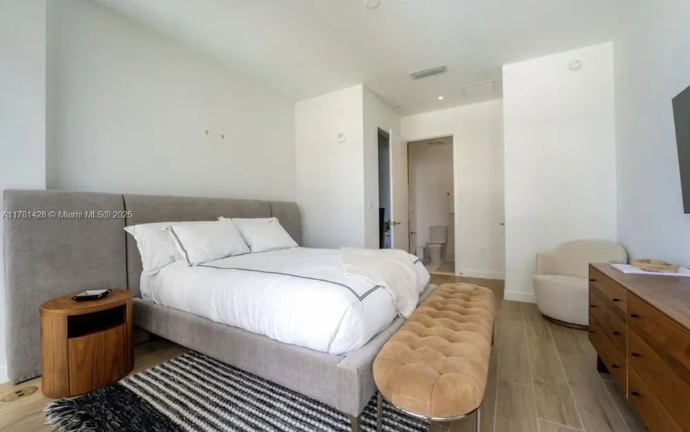 2655 S Bayshore Drive #1109 Coconut Grove, FL 33133
