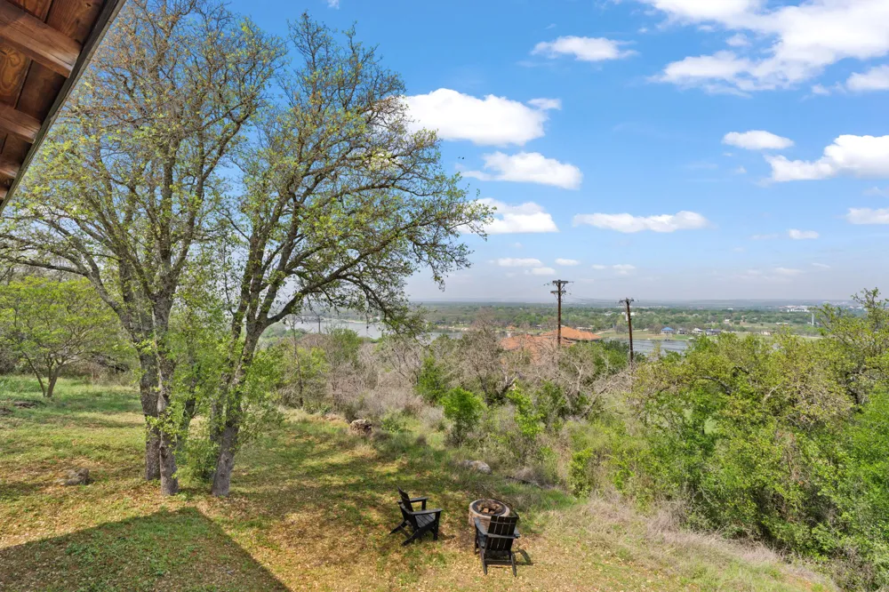 210 Circle Drive Horseshoe Bay, TX 78657