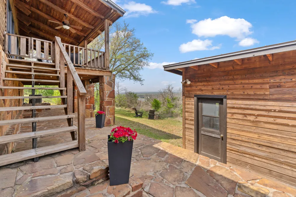 210 Circle Drive Horseshoe Bay, TX 78657