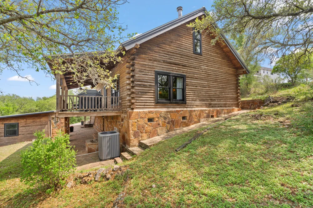 210 Circle Drive Horseshoe Bay, TX 78657