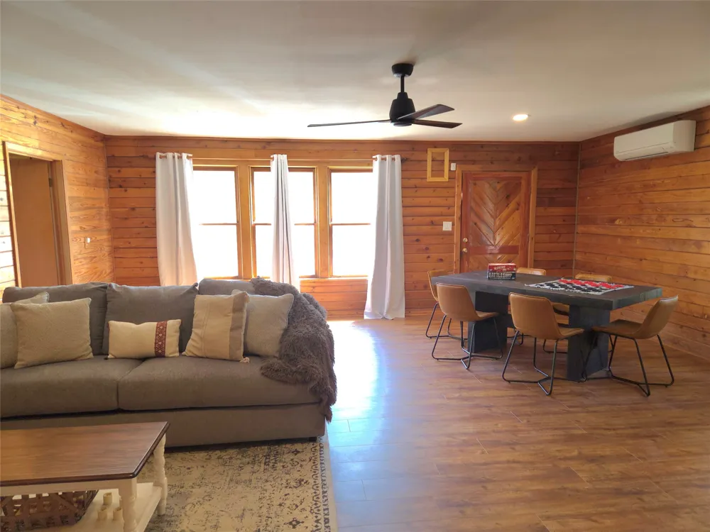 210 Circle Drive Horseshoe Bay, TX 78657