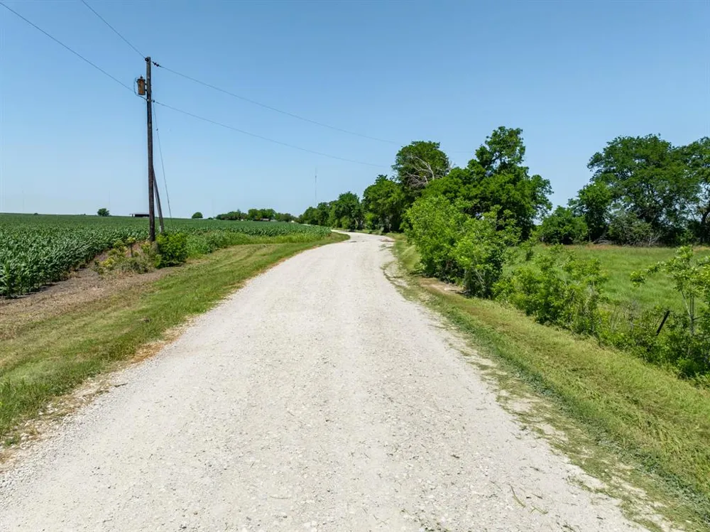 Cr 451 Eddy, TX 76524