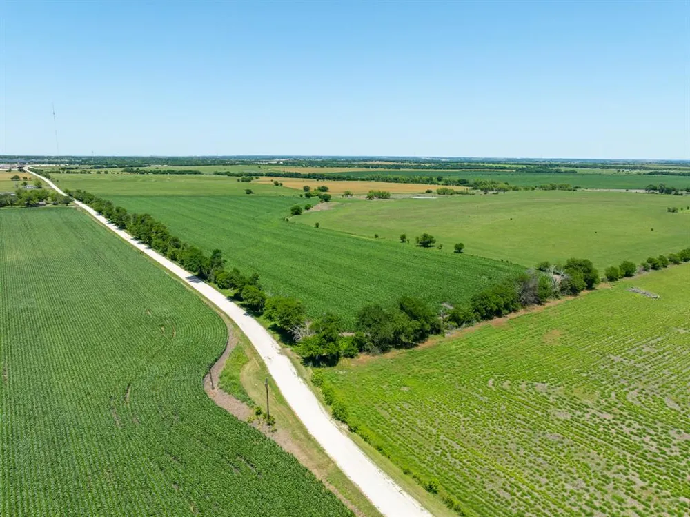 Cr 451 Eddy, TX 76524