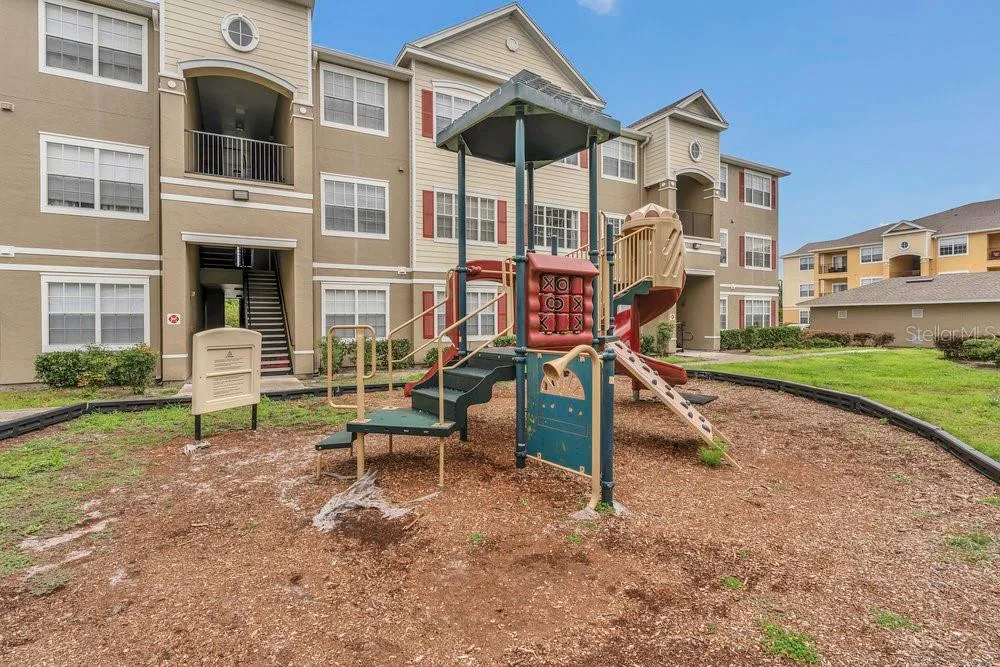 8213 CLAIRE ANN DRIVE #108 Orlando, FL 32825