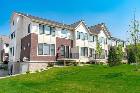 2315 Simply Living Lane #C