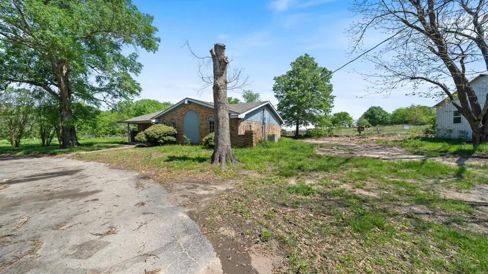 530 County Road 1123 Fruitvale, TX 75127