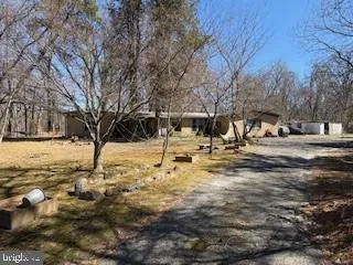 961 E GIBBSBORO ROAD Lindenwold, NJ 08021