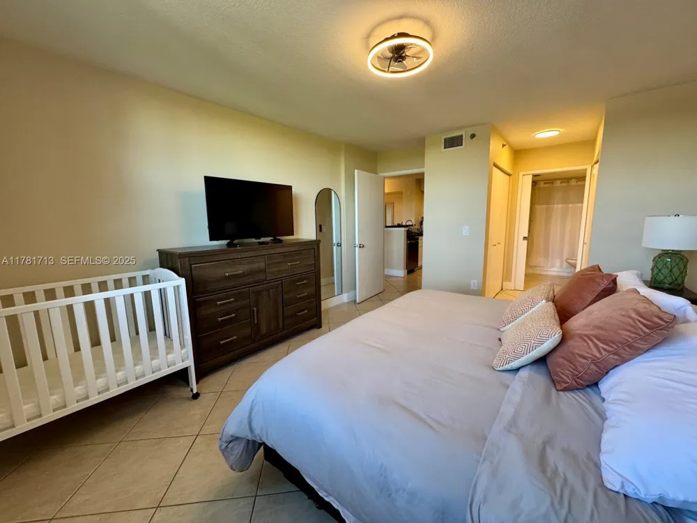 19501 E Country Club Dr #9503 Aventura, FL 33180