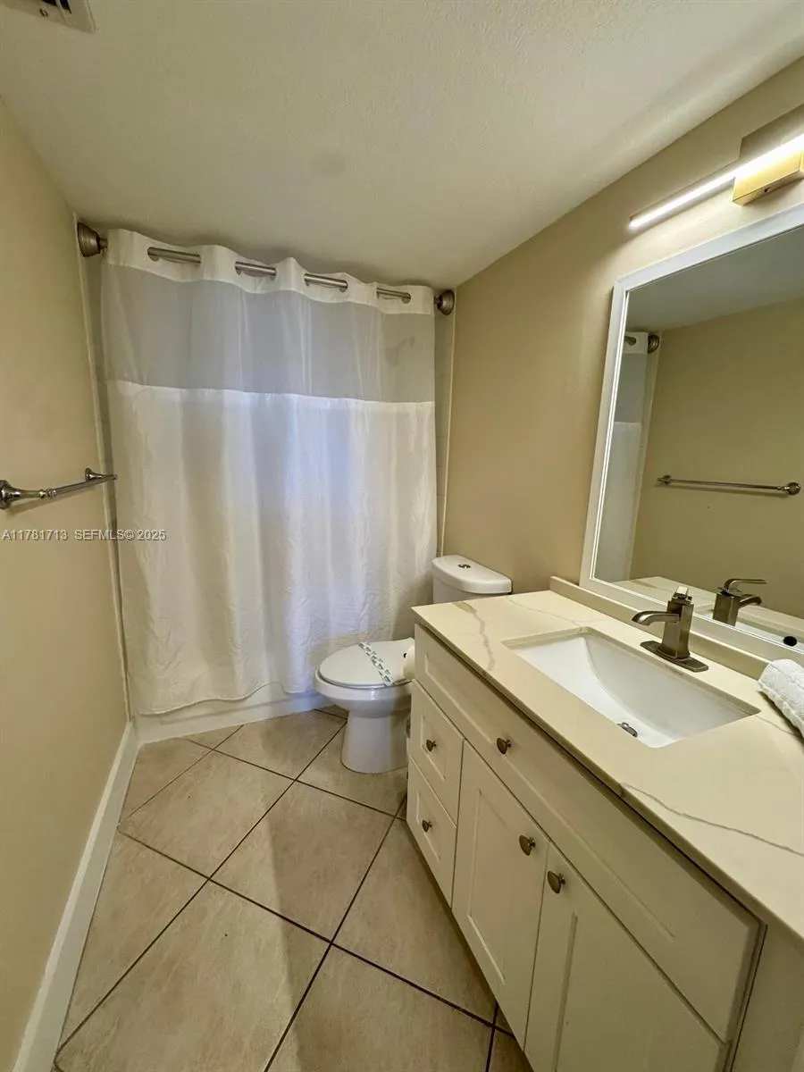 19501 E Country Club Dr #9503 Aventura, FL 33180