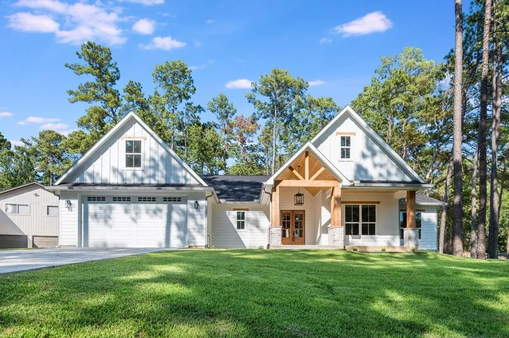 120 Boxwood Lane Brookeland, TX 75931