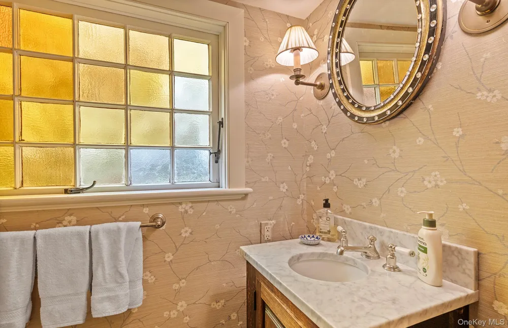 322 Rose Hill Road Water Mill, NY 11976