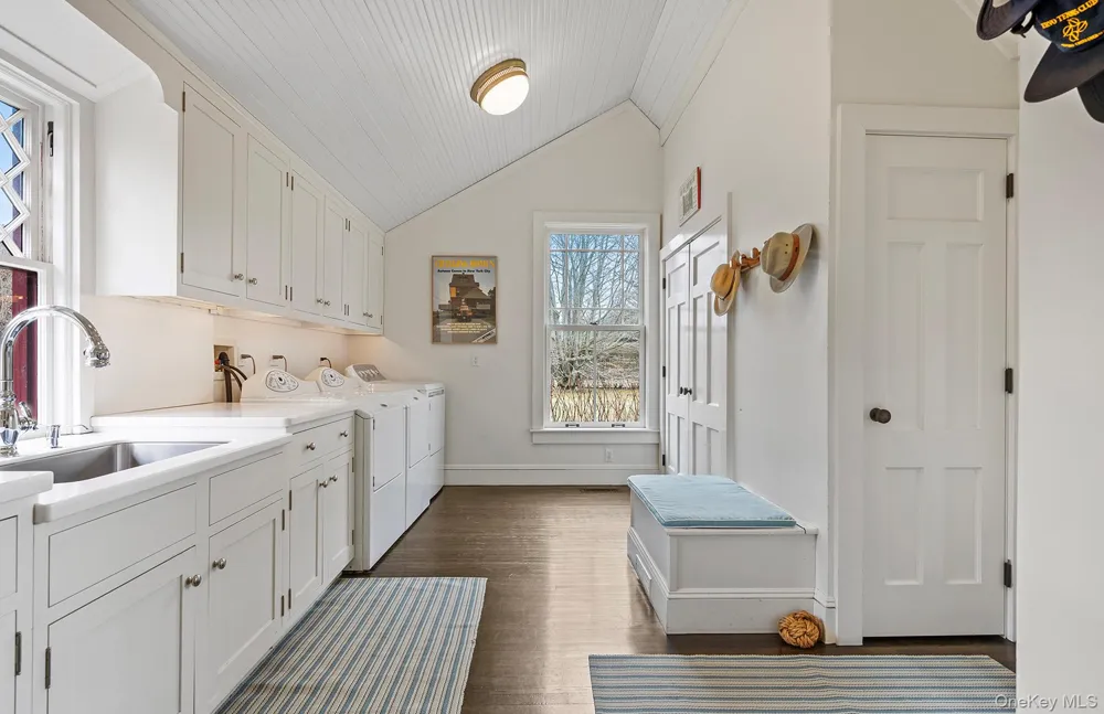 322 Rose Hill Road Water Mill, NY 11976