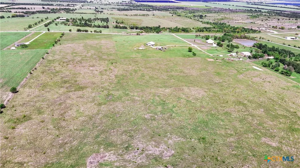 2 CR 114 Rogers, TX 76569