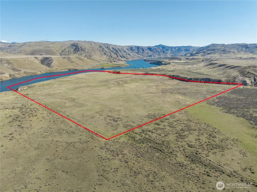 1163 Strahl Canyon Road Grand Coulee, WA 99133