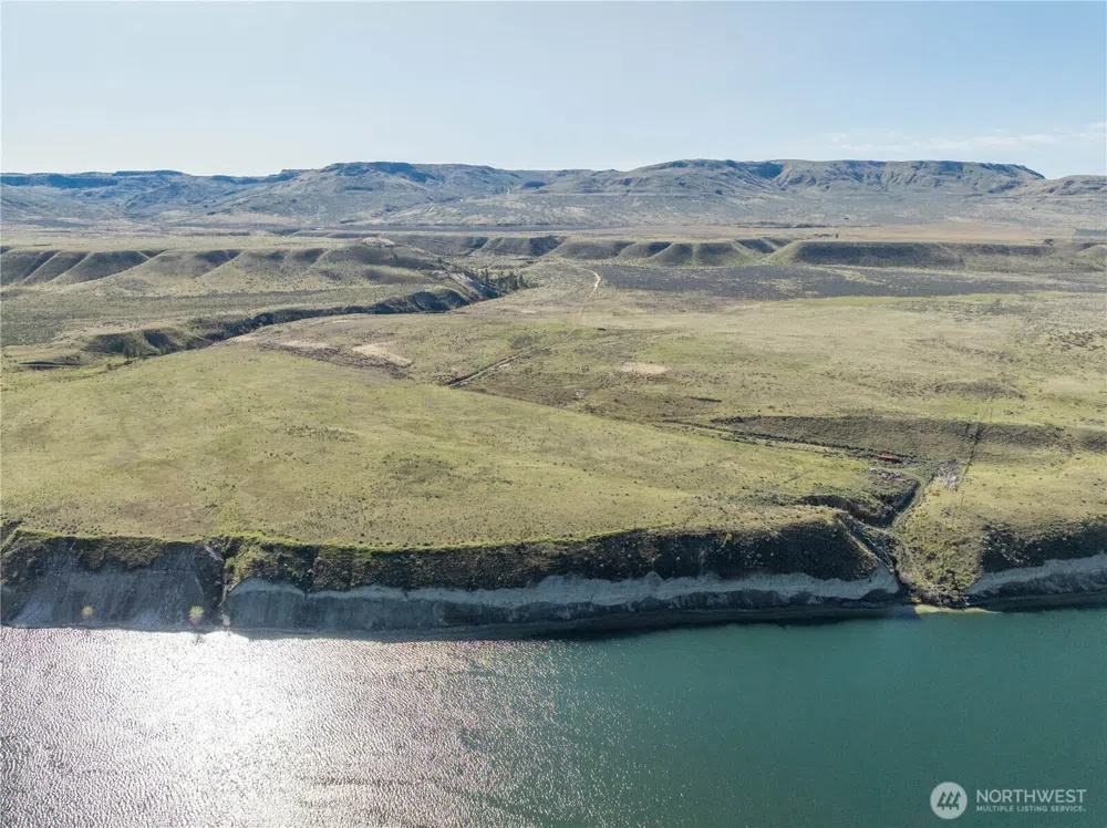 1163 Strahl Canyon Road Grand Coulee, WA 99133