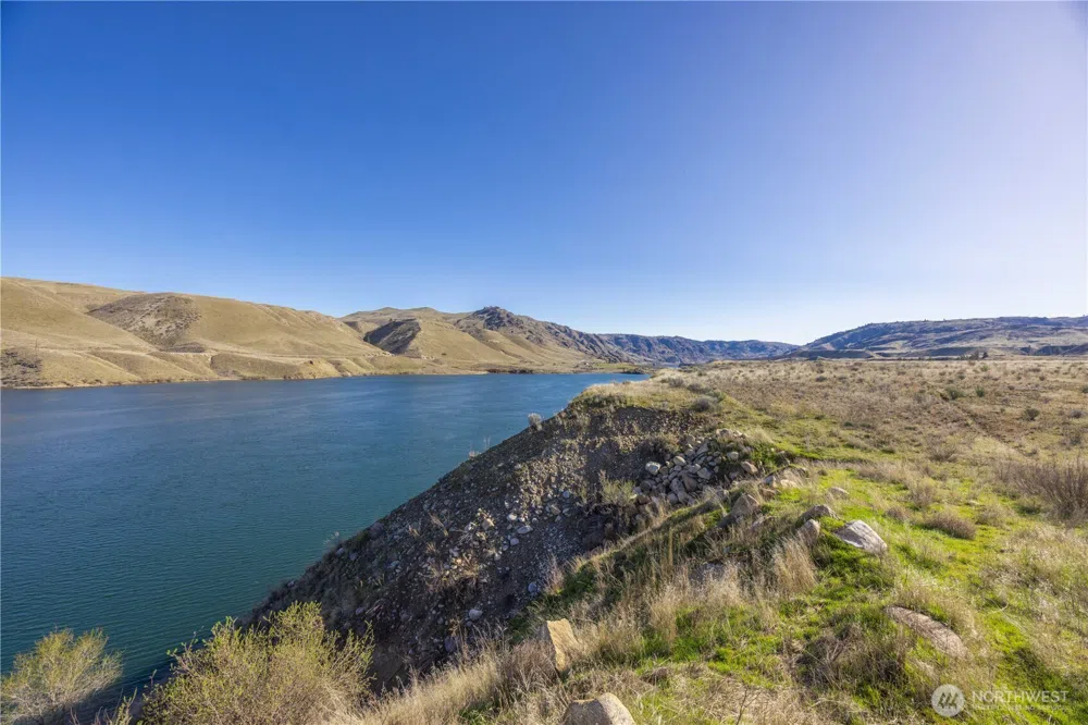 1163 Strahl Canyon Road Grand Coulee, WA 99133