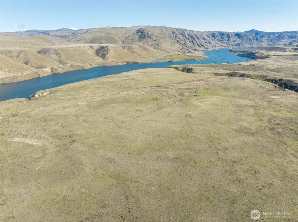 1163 Strahl Canyon Road Grand Coulee, WA 99133