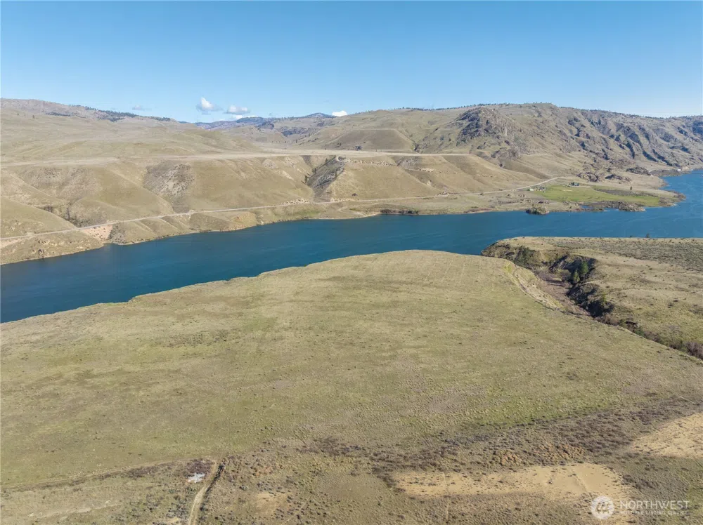 1163 Strahl Canyon Road Grand Coulee, WA 99133