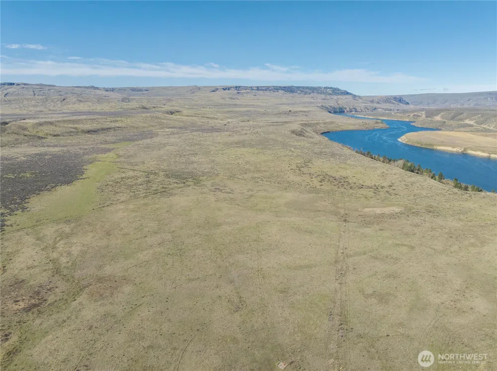 1163 Strahl Canyon Road Grand Coulee, WA 99133