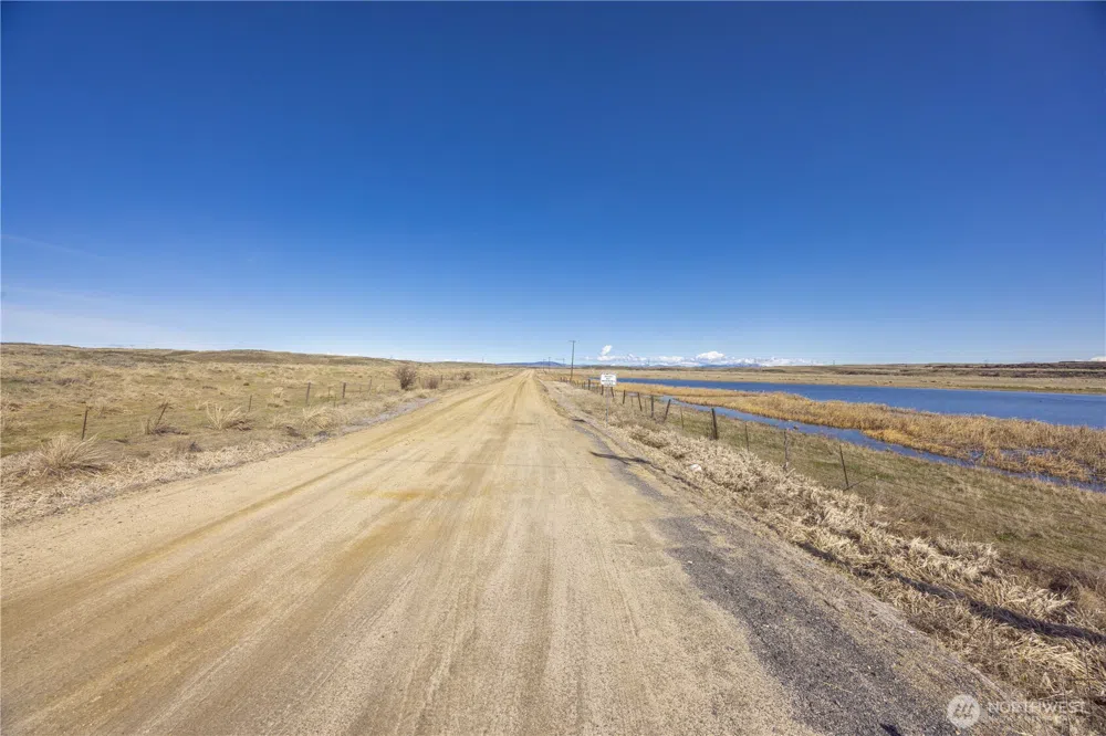 1163 Strahl Canyon Road Grand Coulee, WA 99133