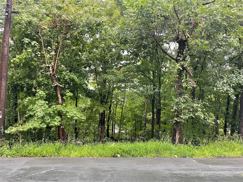 11 Olympus Road Woodbury, NY 10930