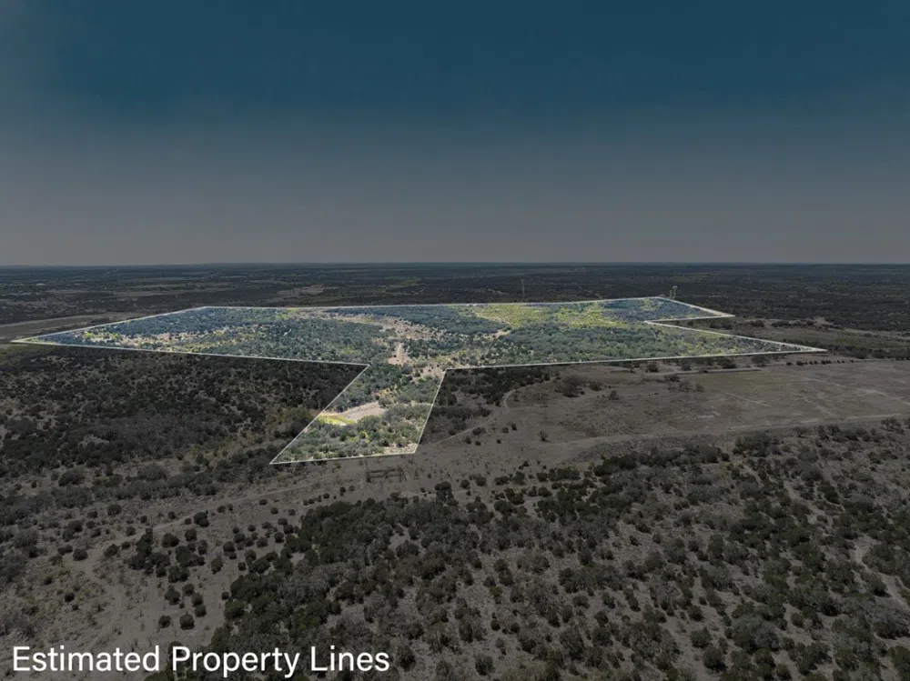 2050 W. 17th Street Brady, TX 76825