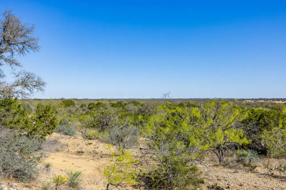 2050 W. 17th Street Brady, TX 76825