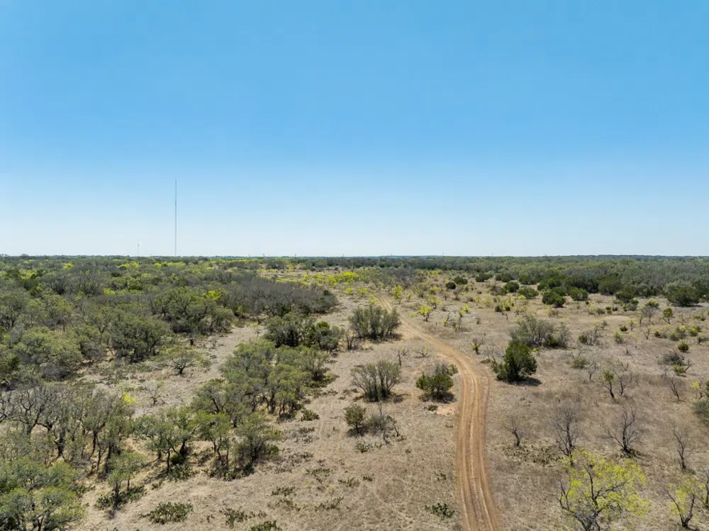 2050 W. 17th Street Brady, TX 76825
