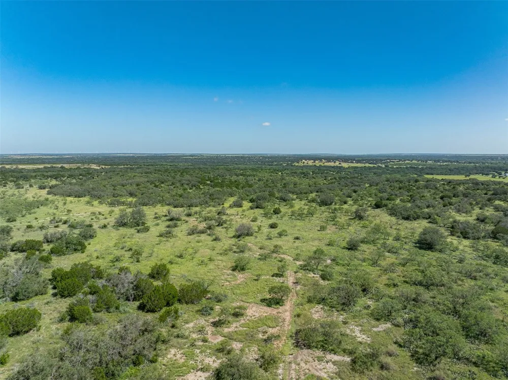 2050 W. 17th Street Brady, TX 76825