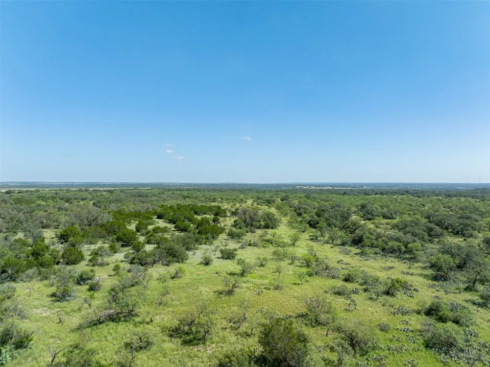 2050 W. 17th Street Brady, TX 76825