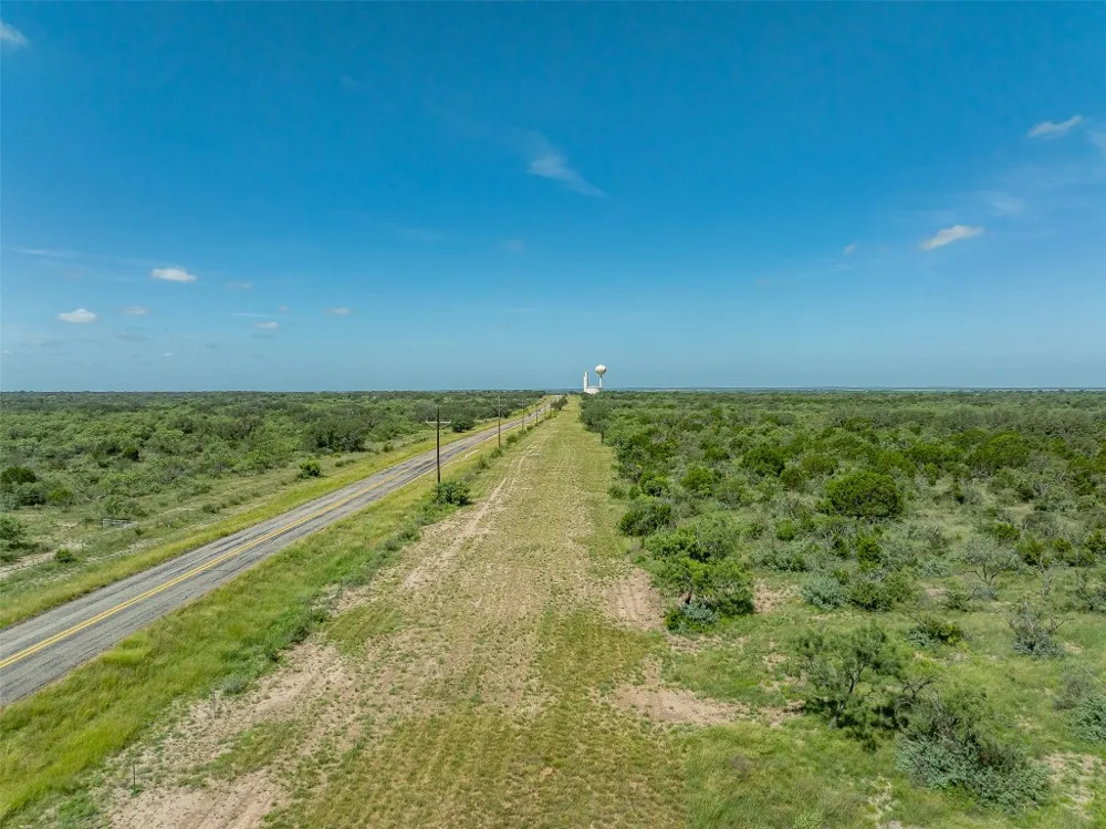 2050 W. 17th Street Brady, TX 76825