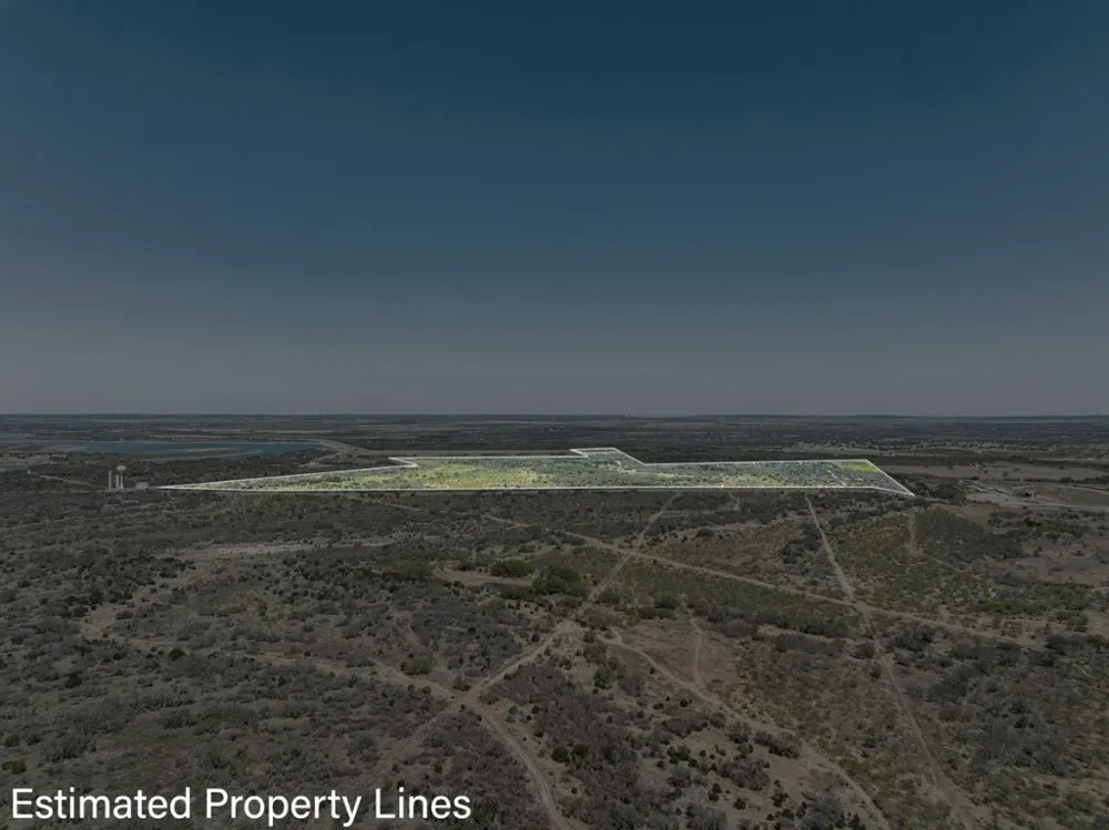 2050 W. 17th Street Brady, TX 76825