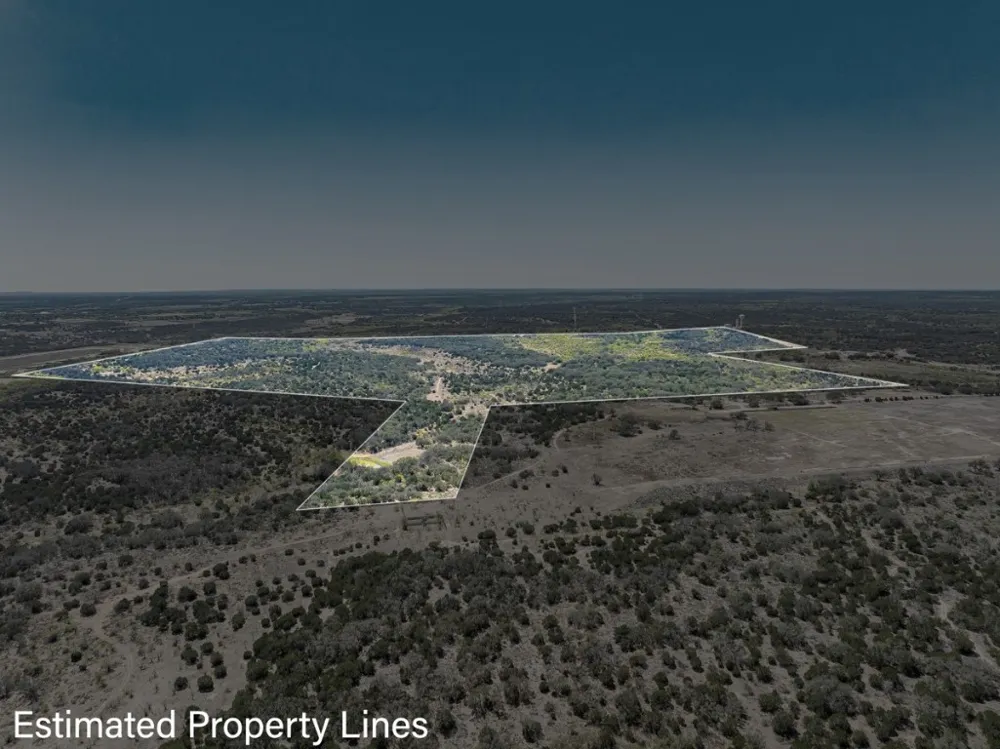 2050 W. 17th Street Brady, TX 76825