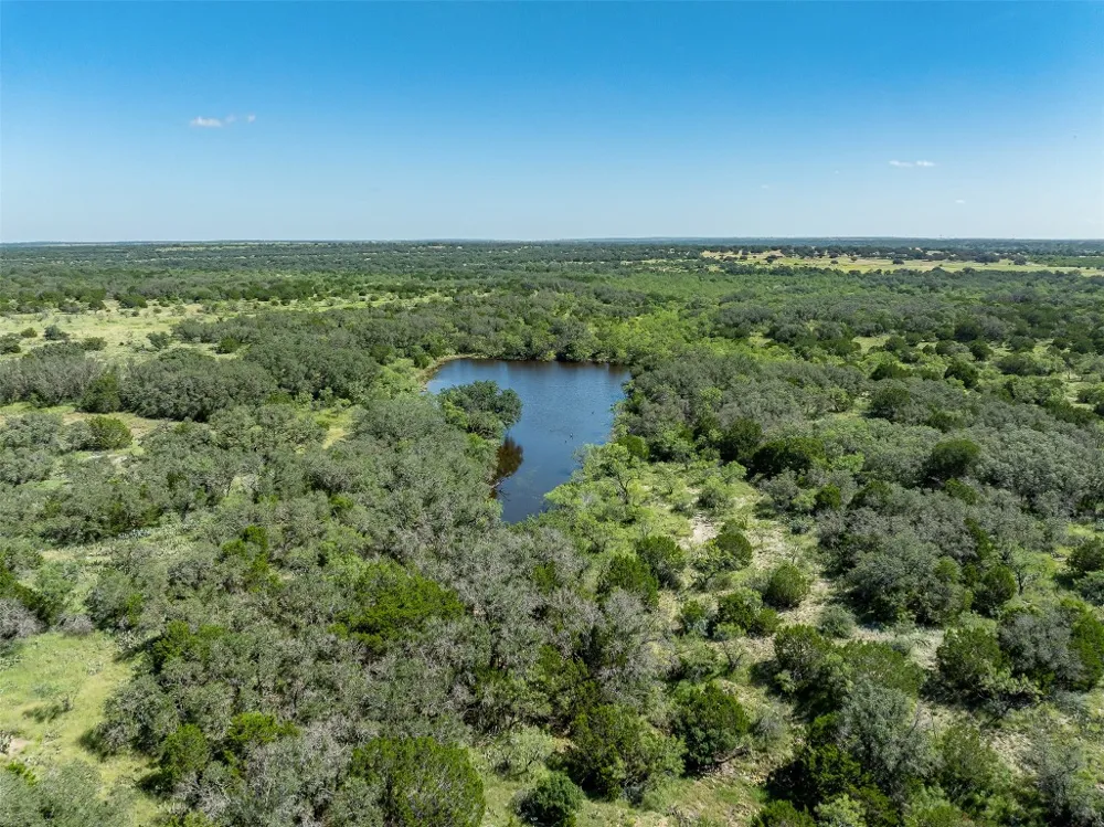 2050 W. 17th Street Brady, TX 76825