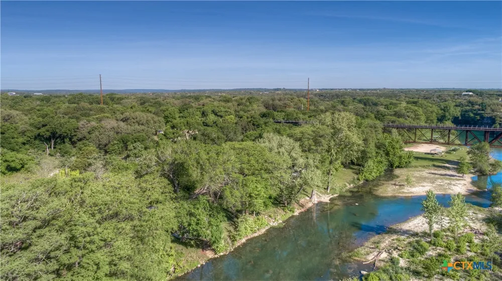 1390 Ervendberg Avenue New Braunfels, TX 78130