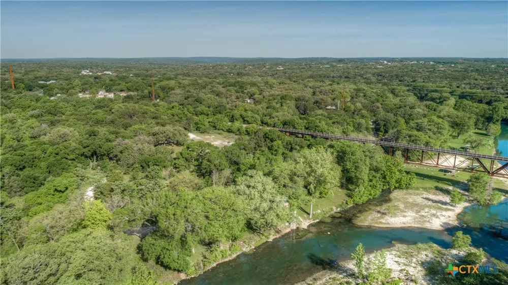 1390 Ervendberg Avenue New Braunfels, TX 78130