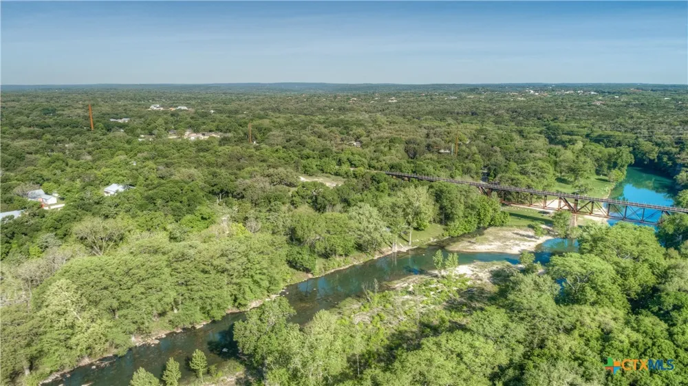 1390 Ervendberg Avenue New Braunfels, TX 78130