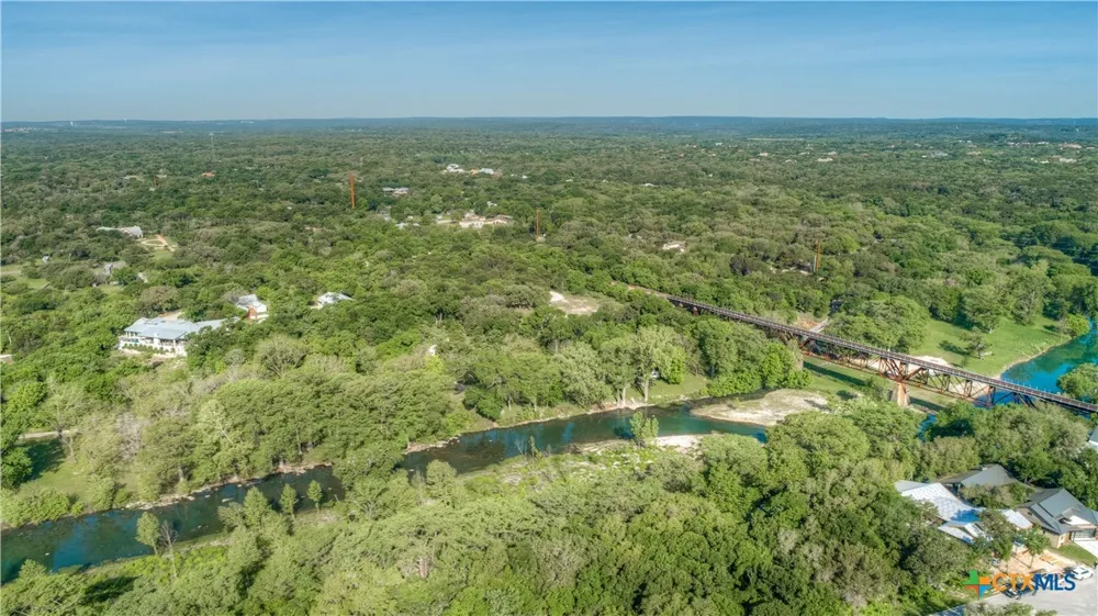 1390 Ervendberg Avenue New Braunfels, TX 78130