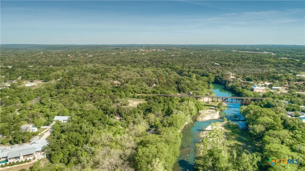 1390 Ervendberg Avenue New Braunfels, TX 78130