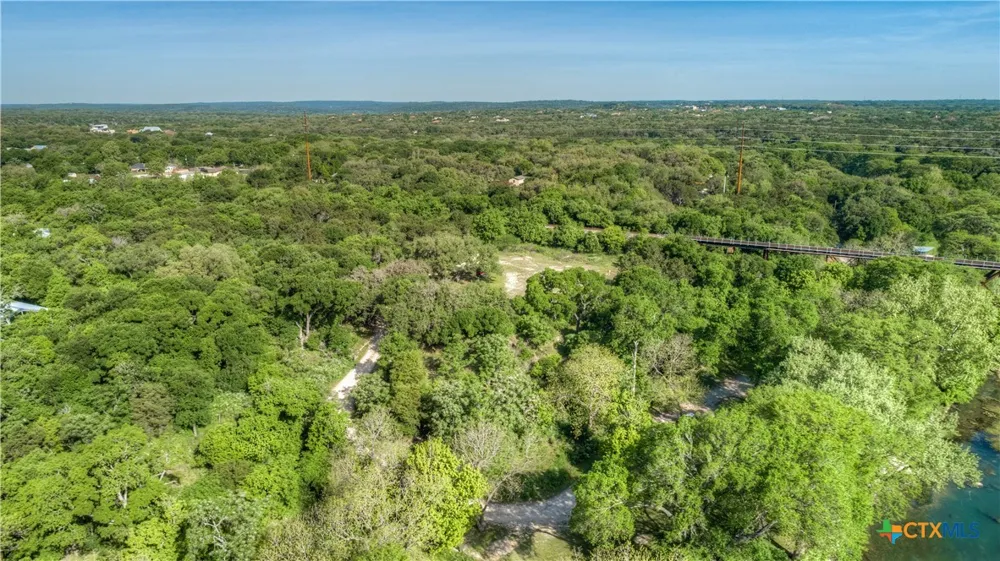 1390 Ervendberg Avenue New Braunfels, TX 78130