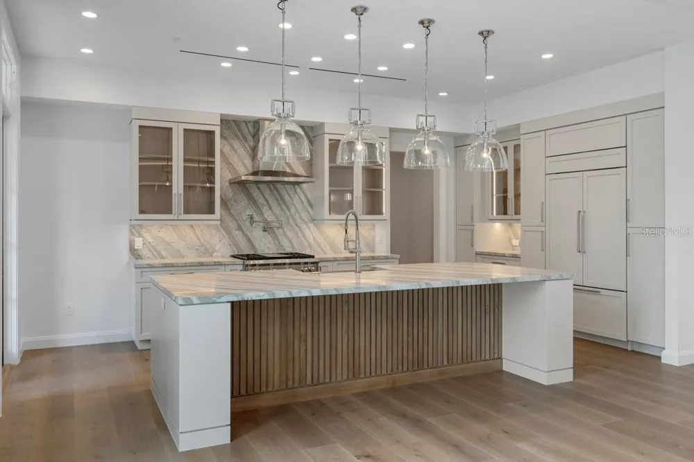 10300 WINTER SPARKLE CIRCLE Golden Oak, FL 32836