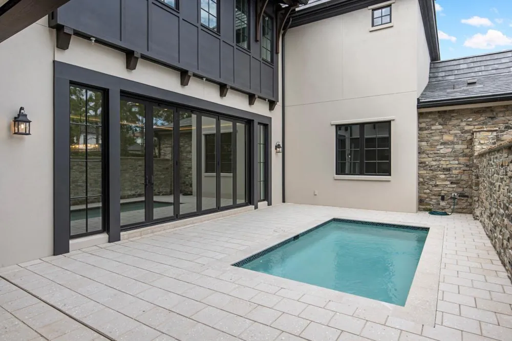 10300 WINTER SPARKLE CIRCLE Golden Oak, FL 32836