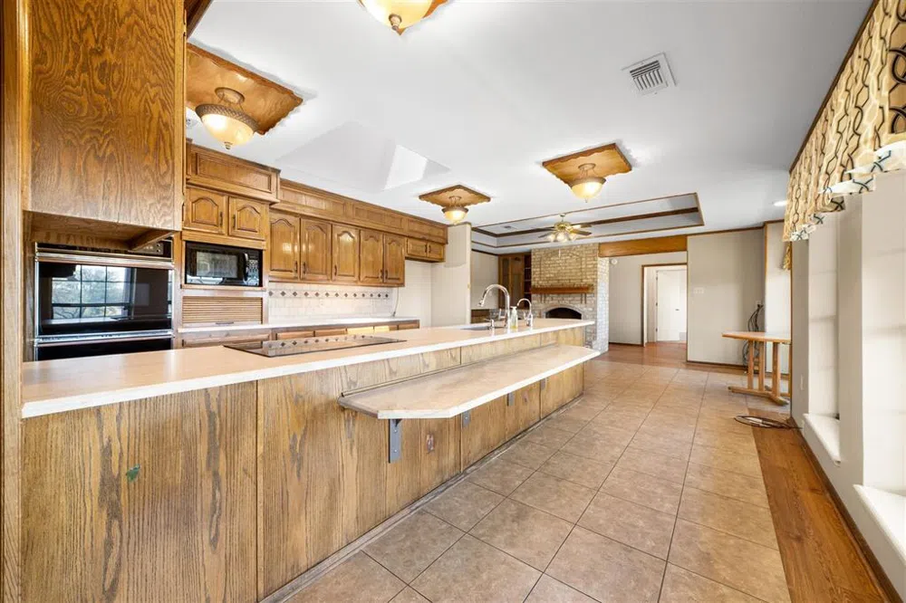8301 County Road 351 Blanket, TX 76432