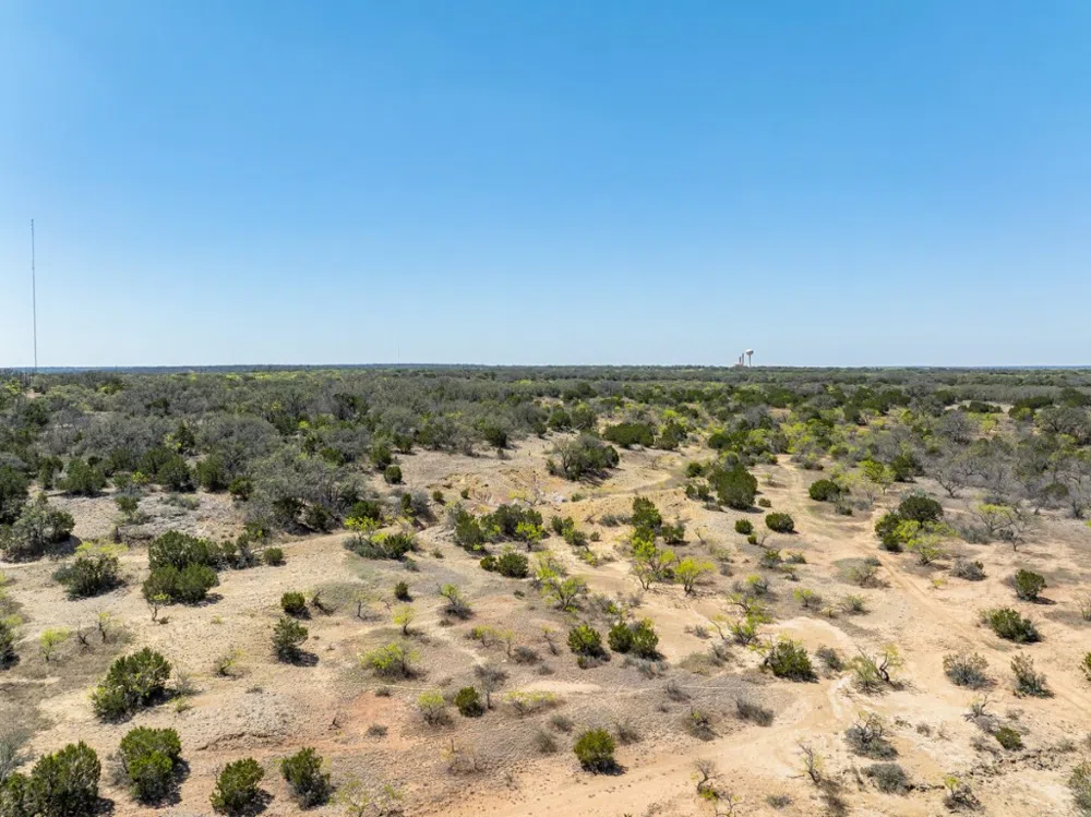 1 W 17th Street Brady, TX 76825