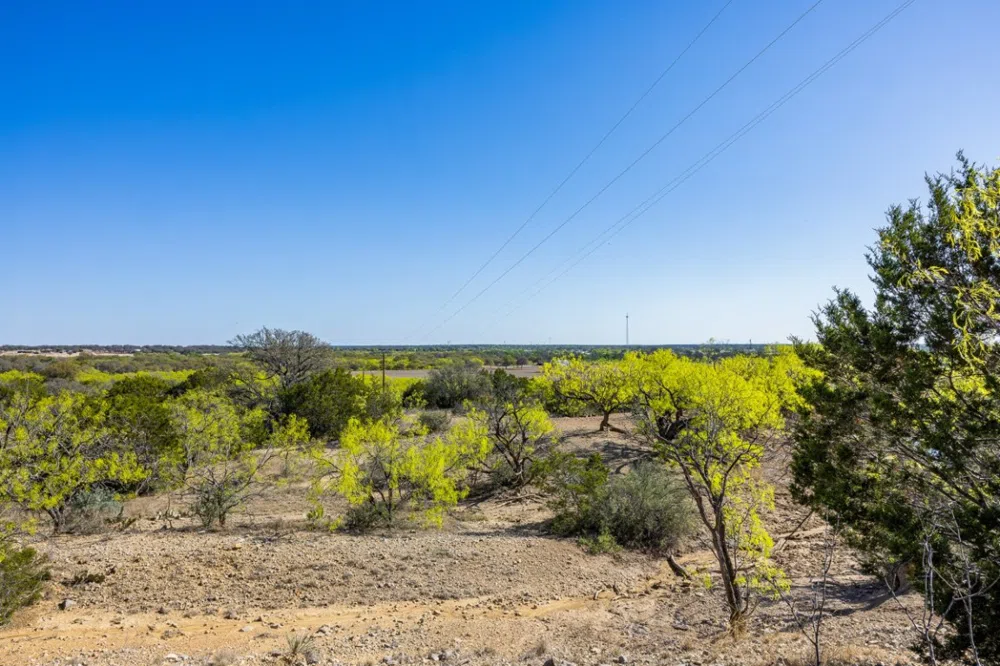 1 W 17th Street Brady, TX 76825