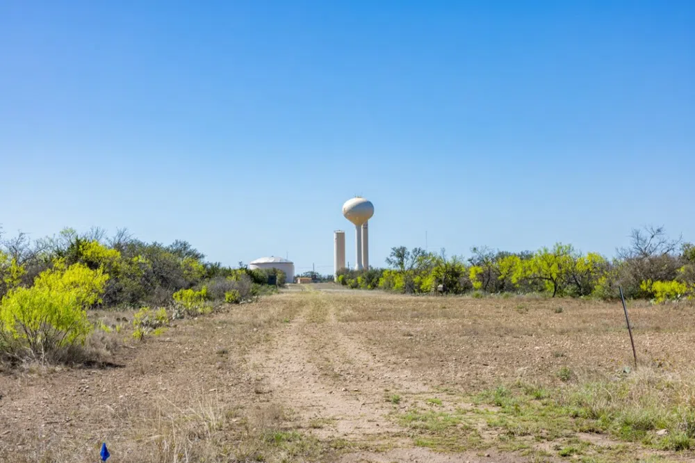 2 W 17th Street Brady, TX 76825