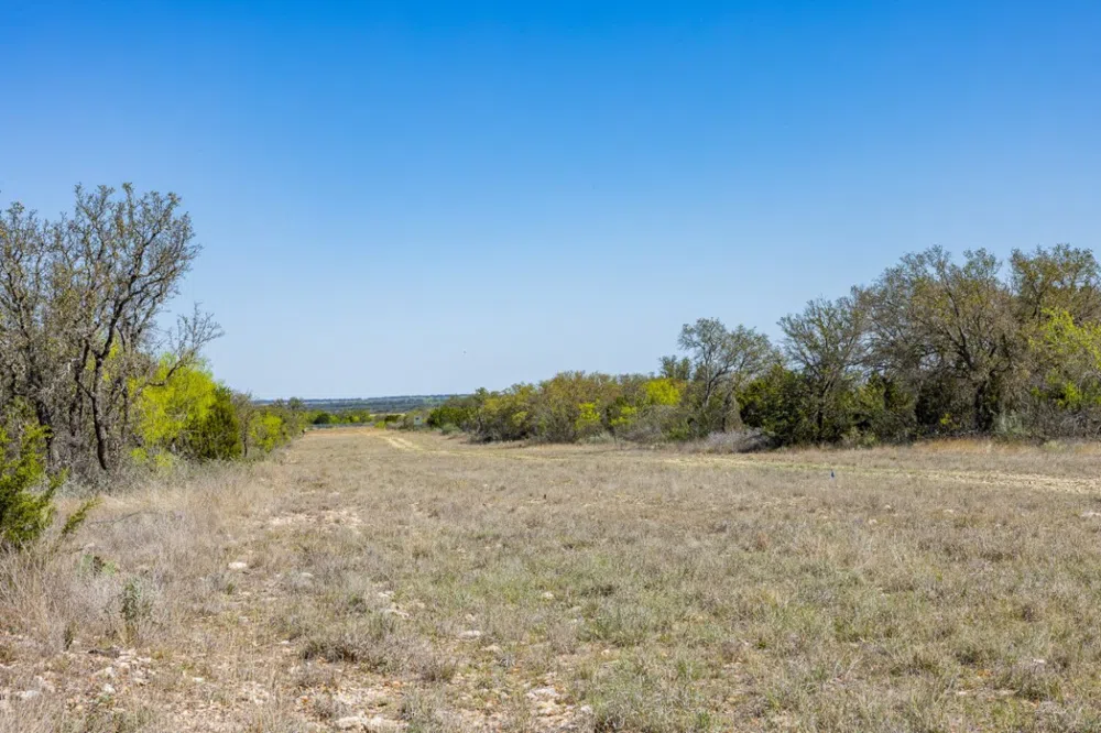 2 W 17th Street Brady, TX 76825