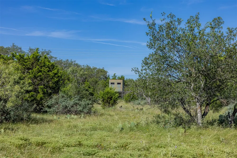2 W 17th Street Brady, TX 76825