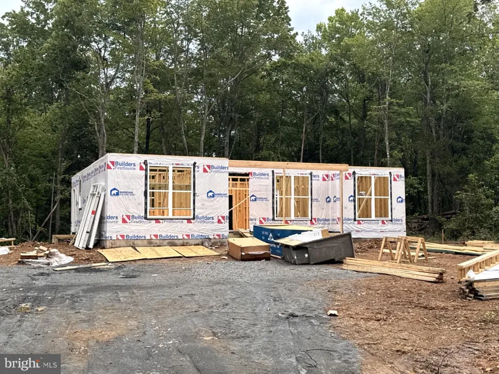 6735 BEVERLY ROAD Broad Run, VA 20137